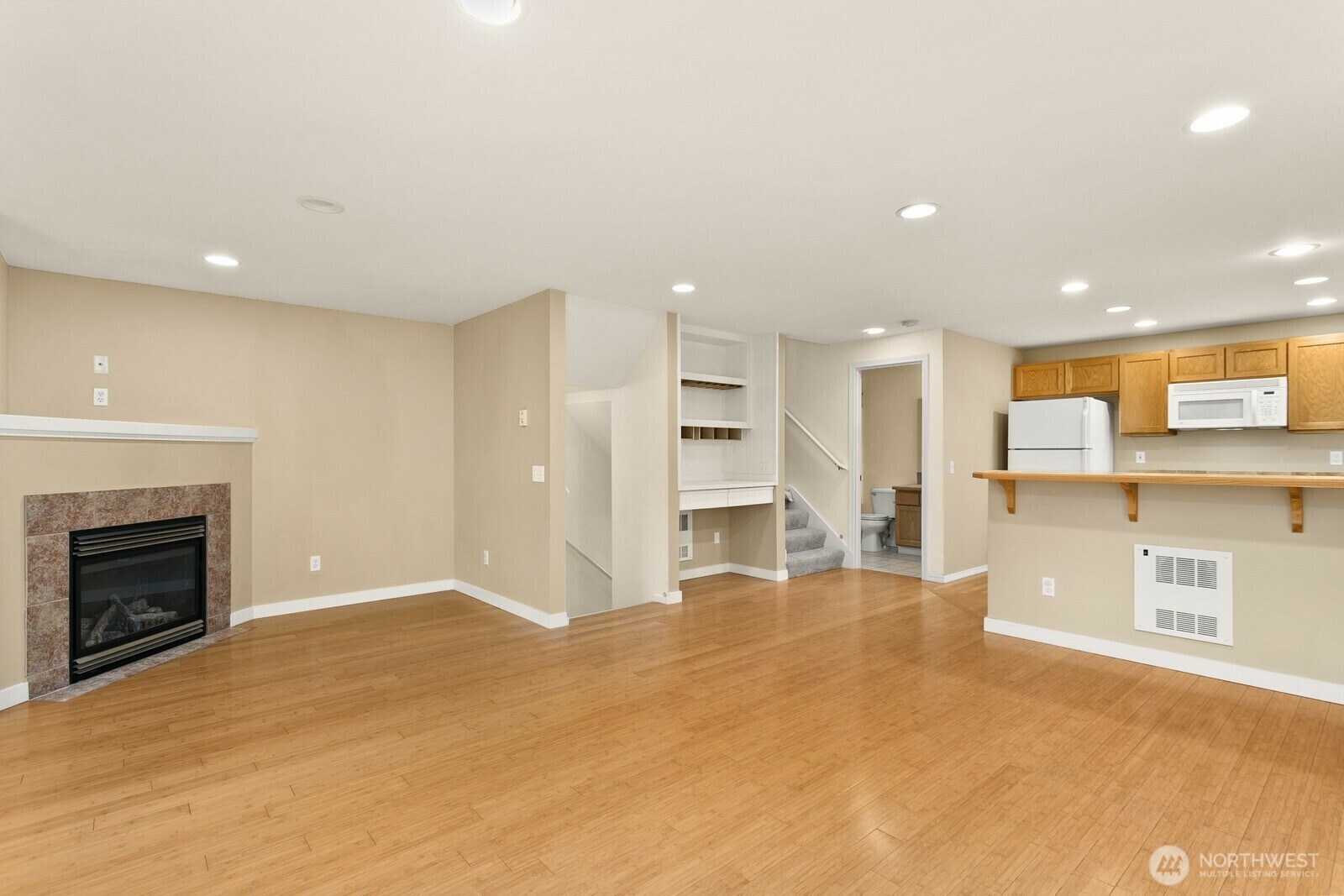 Property Photo: 8518 Midvale Avenue NW B WA 98103