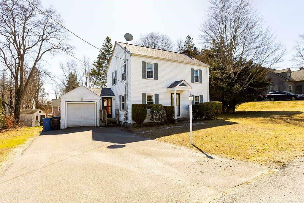 10 Hadde Avenue  Cumberland RI 02864 photo