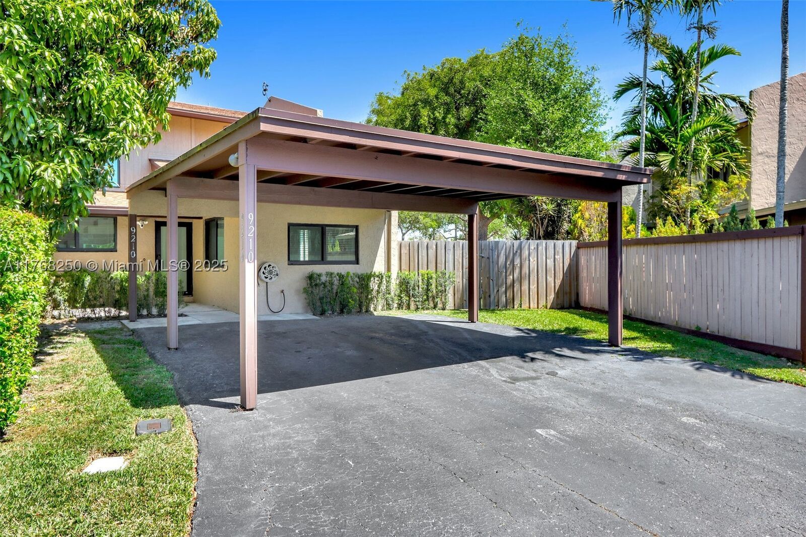 Property Photo: 9210 SW 136th St Cir - FL 33176