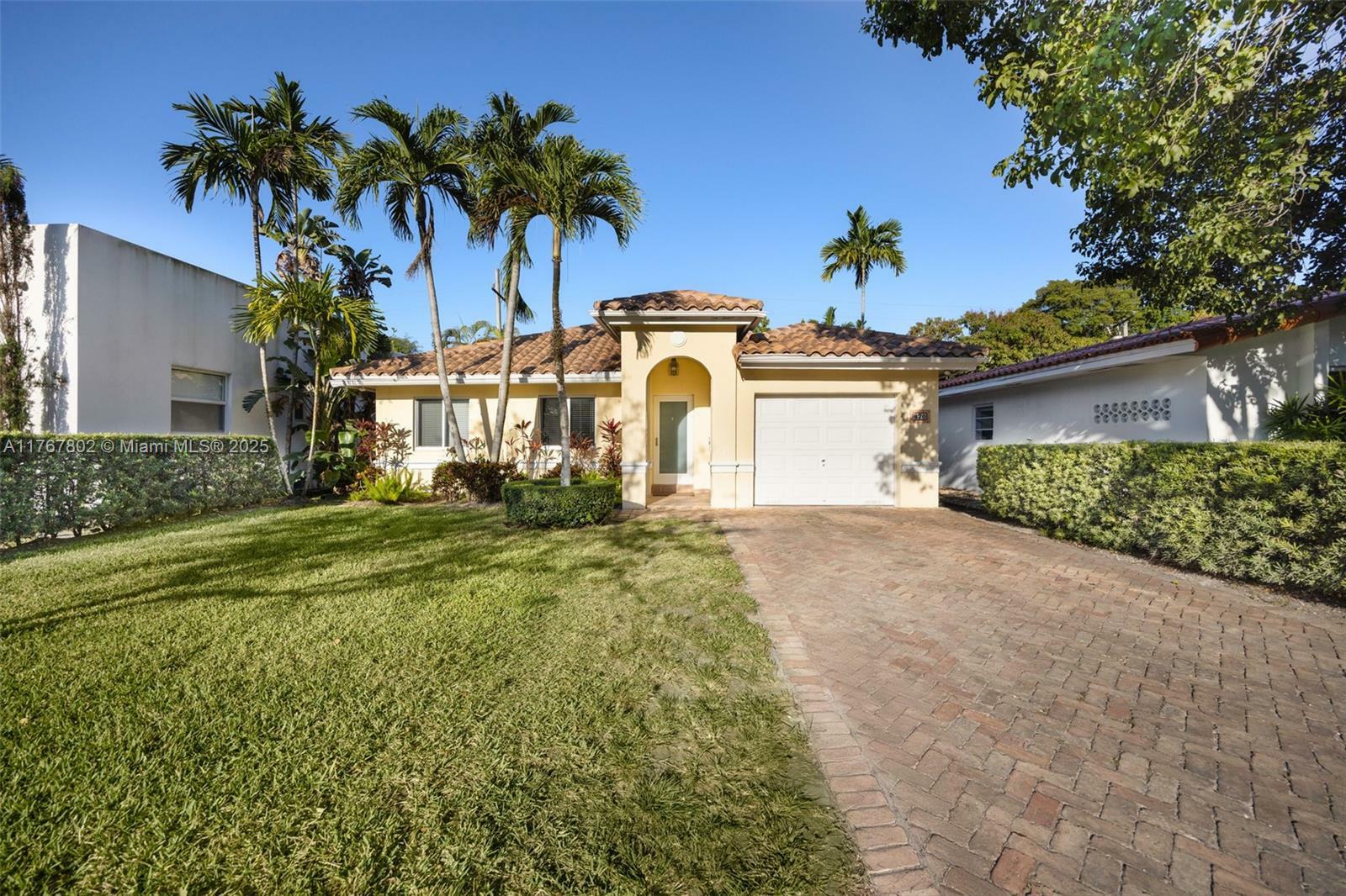 870 Capri St  Coral Gables FL 33134 photo
