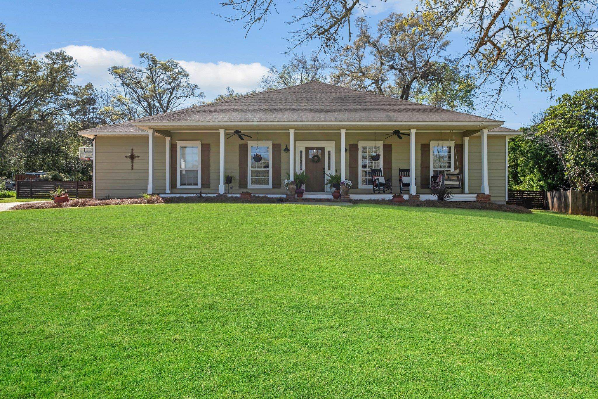 Property Photo: 5403 Ashton Court FL 32317