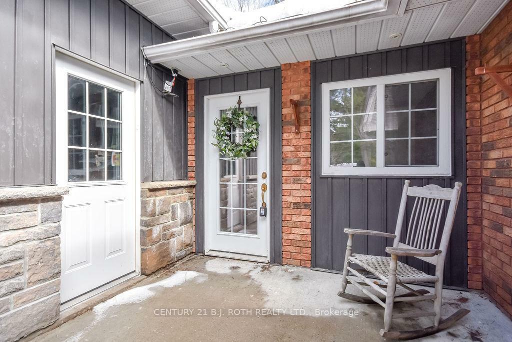 Photo de la propriété: 21 Luella Boulevard ON L9X 0X1
