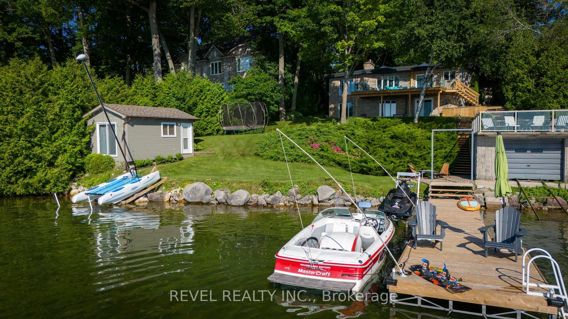 Property Photo: 416 Bay Street ON L3V 3X4