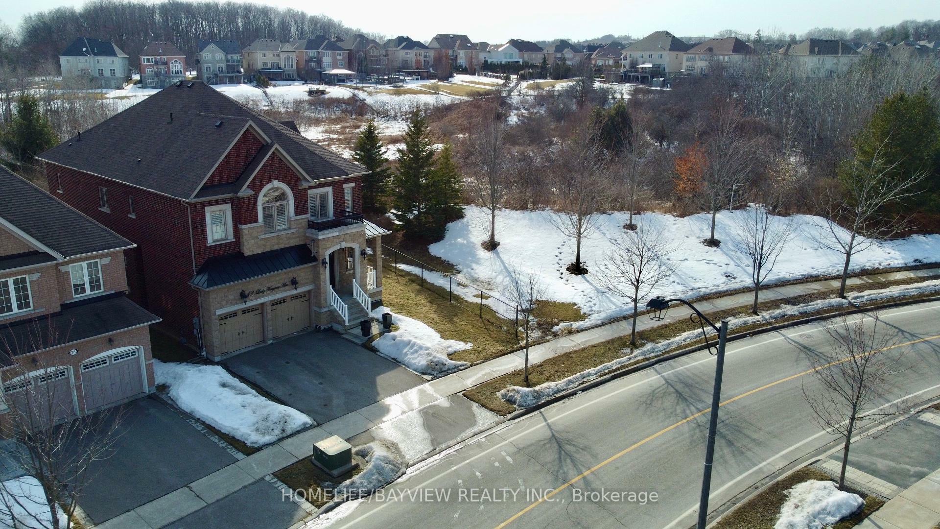 Property Photo: 42 Lady Fenyrose Avenue ON L6A 0E2