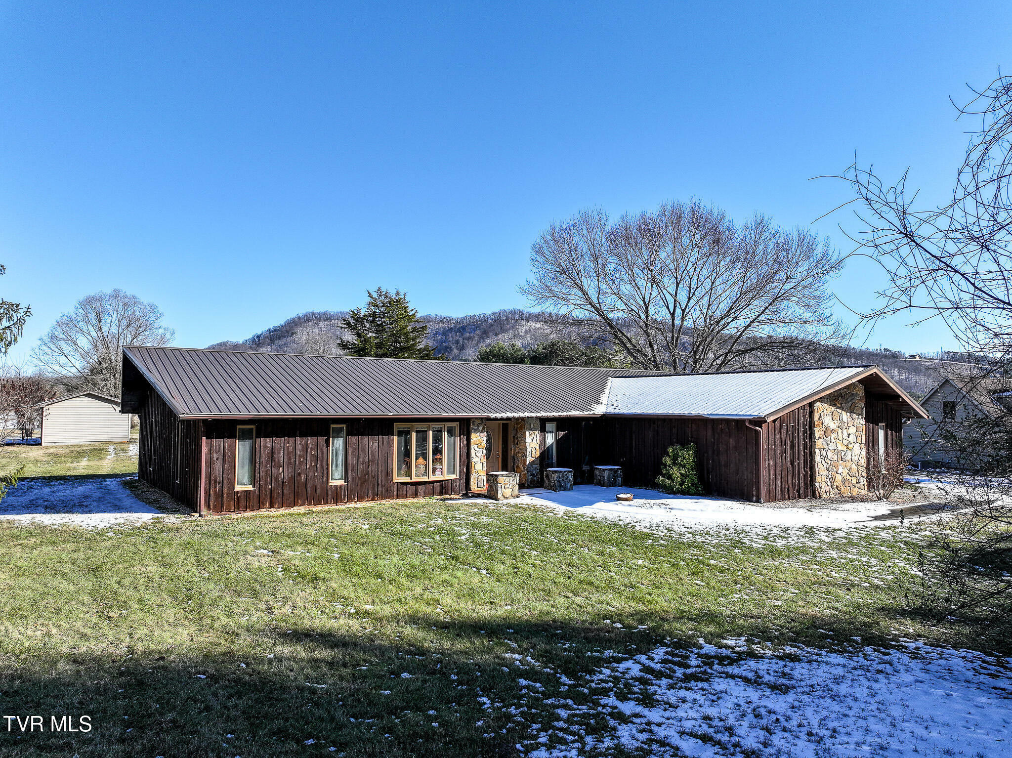 Property Photo: 385 Phyllis Drive TN 37708