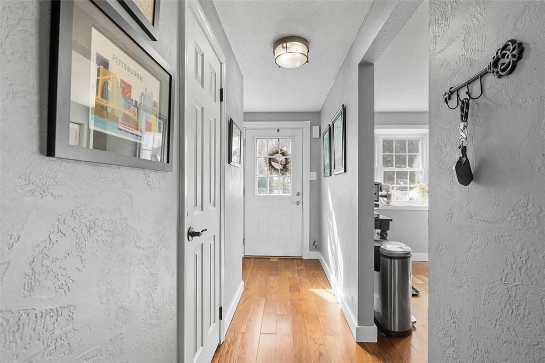 Property Photo: 655 Newton Square Dr PA 15108