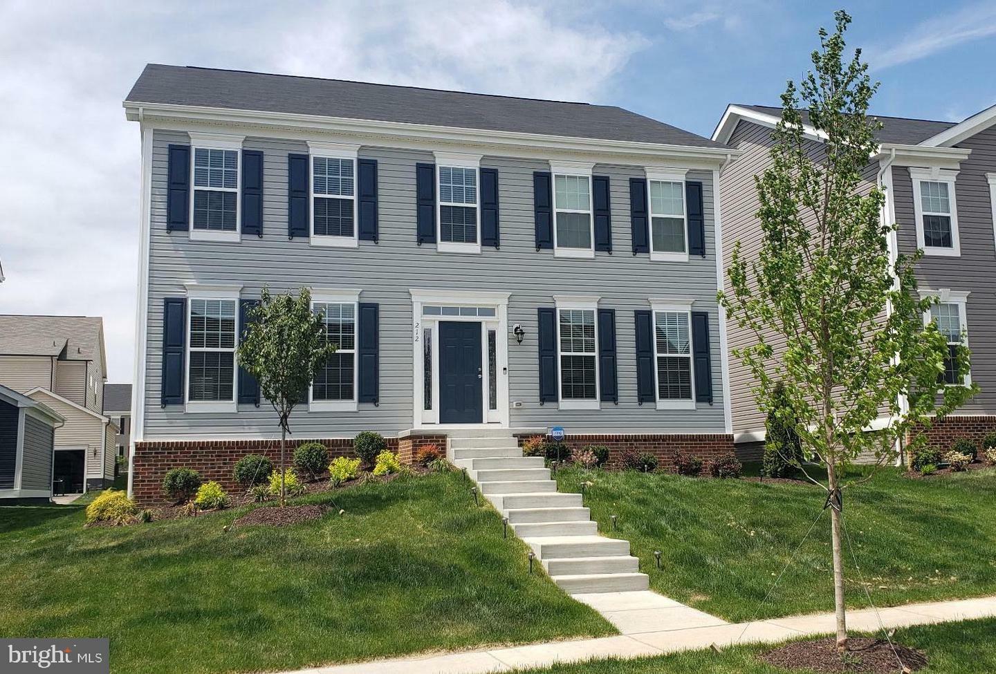 Property Photo: 212 Hosta Way VA 22554