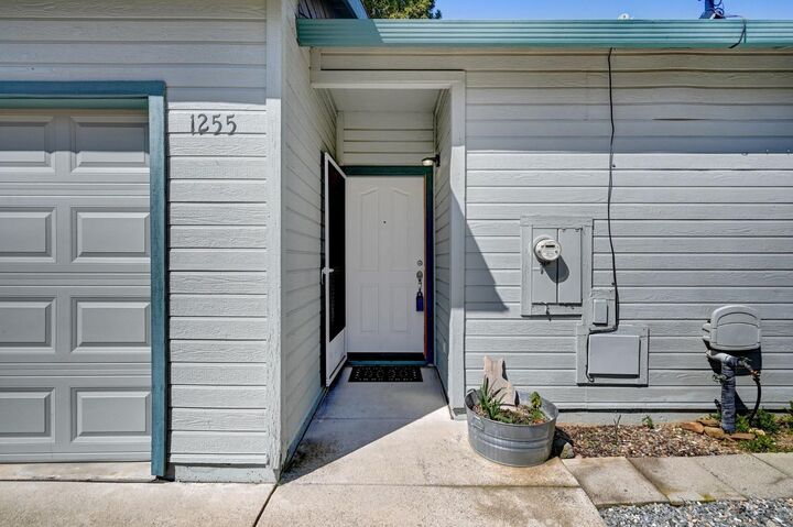 Property Photo: 1255 Annalee Drive CA 95222