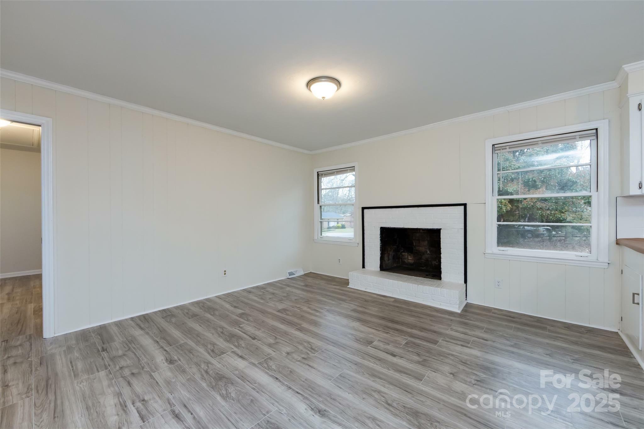 Property Photo: 4601 Mendham Drive NC 28215