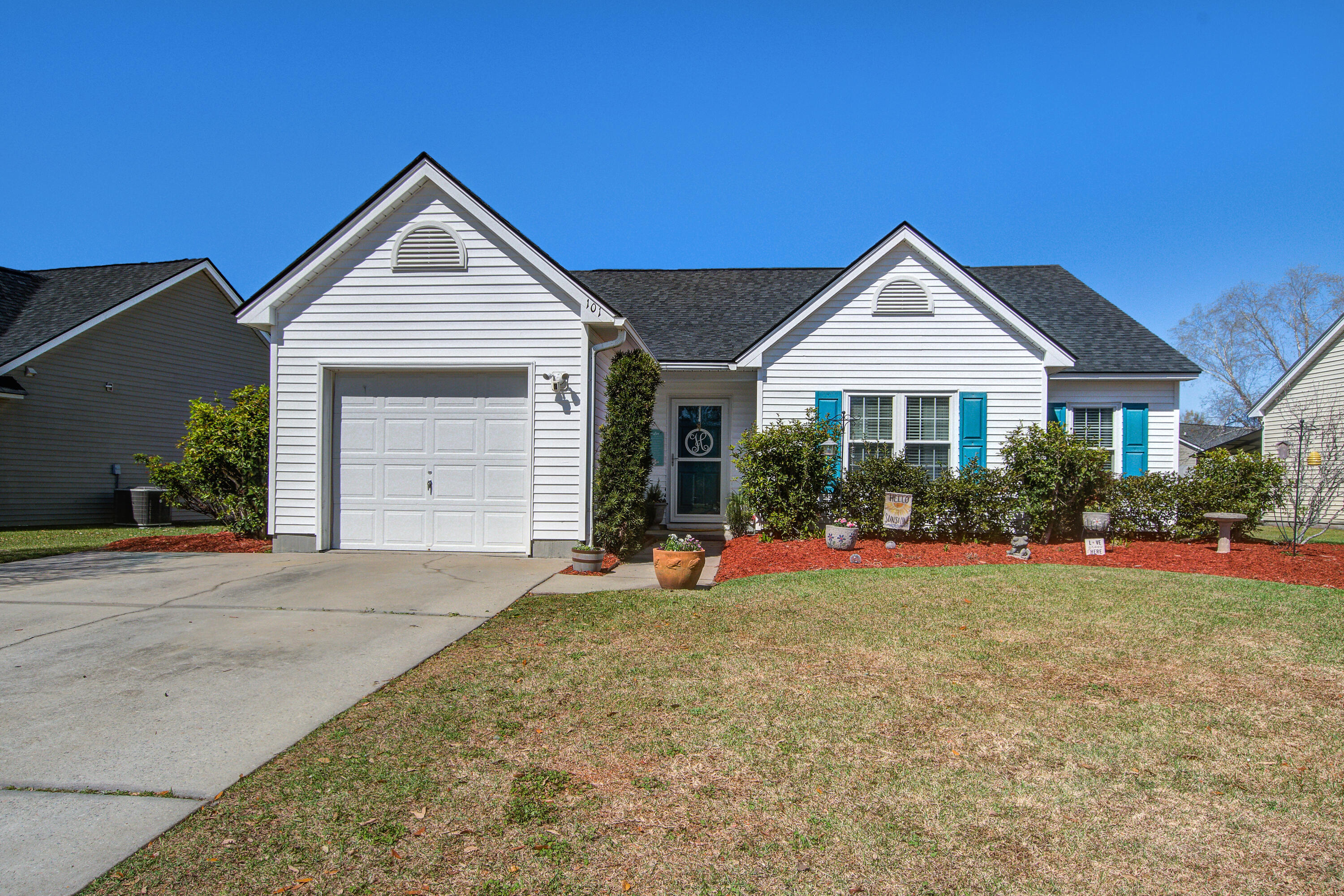 Property Photo: 101 Dovetail Circle SC 29483