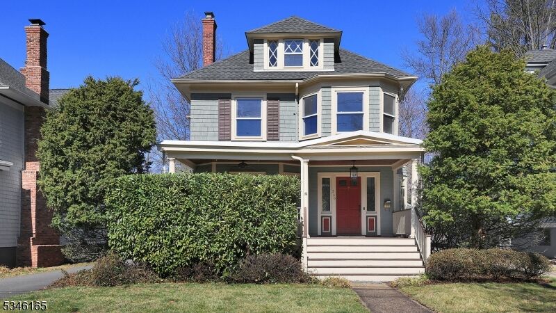 Property Photo:  530 Clark St  NJ 07090 