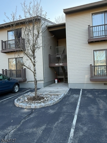 Property Photo: 806 Spruce Hills Dr NJ 08826