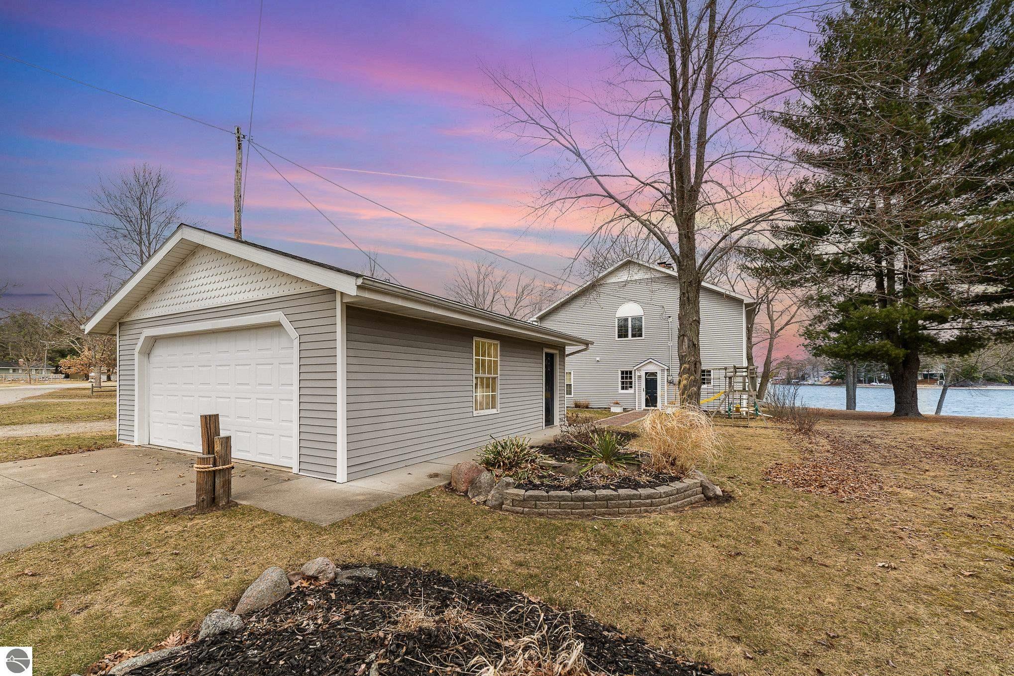 Property Photo: 11428 S Shore Drive MI 48632