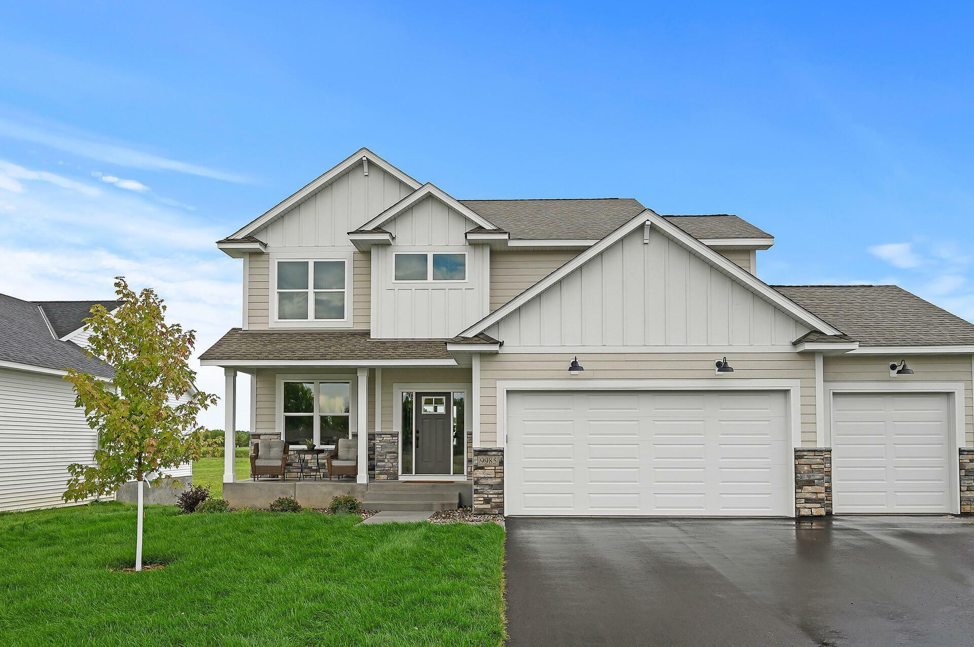 Property Photo: 9965 14th Circle NE MN 55376