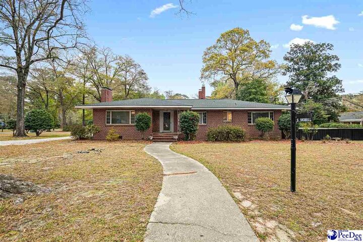 Property Photo:  600 Greenway Dr  SC 29501 