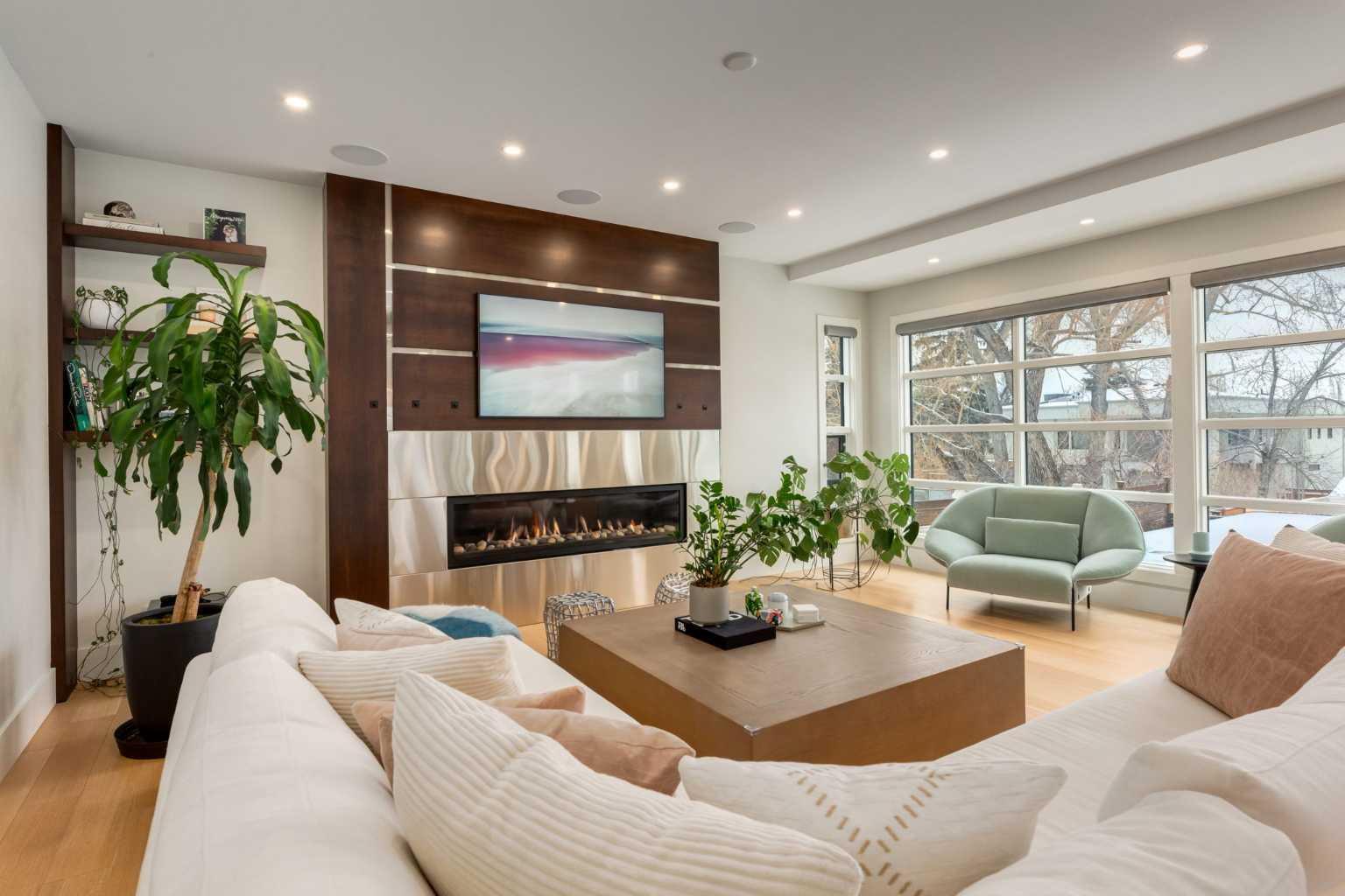 Property Photo: 708 Madison Avenue SW AB T2S 1K3
