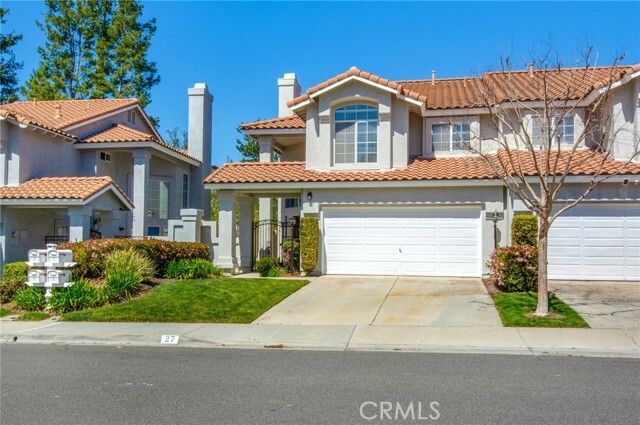 Property Photo:  27 Cuervo Drive  CA 92656 