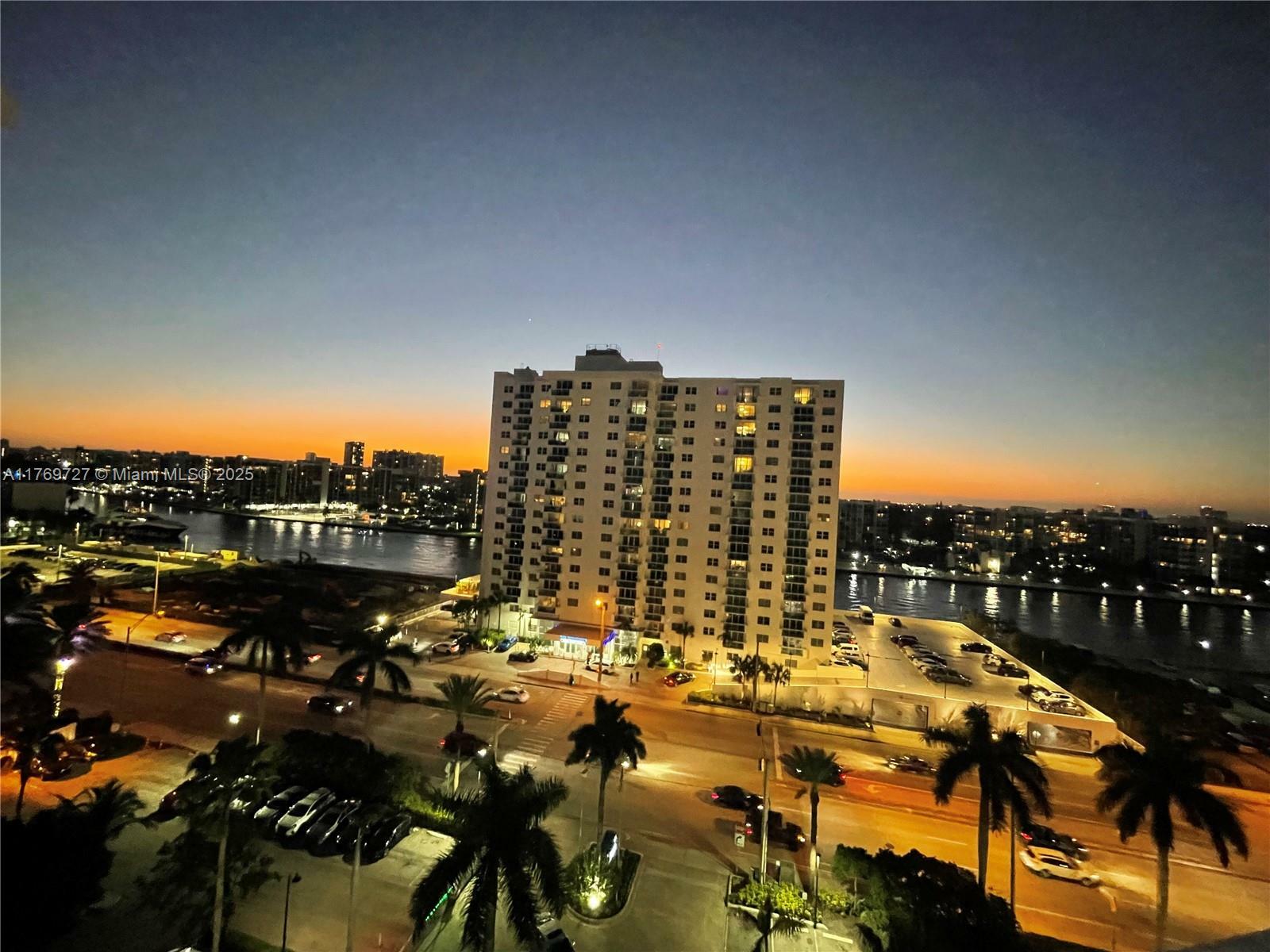 Property Photo: 3001 S Ocean Dr 1039 FL 33019