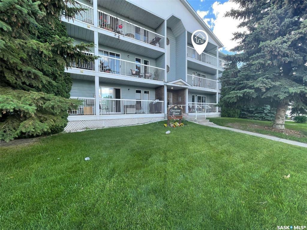 Property Photo: 918 Argyle Avenue 301 SK S7H 2W1