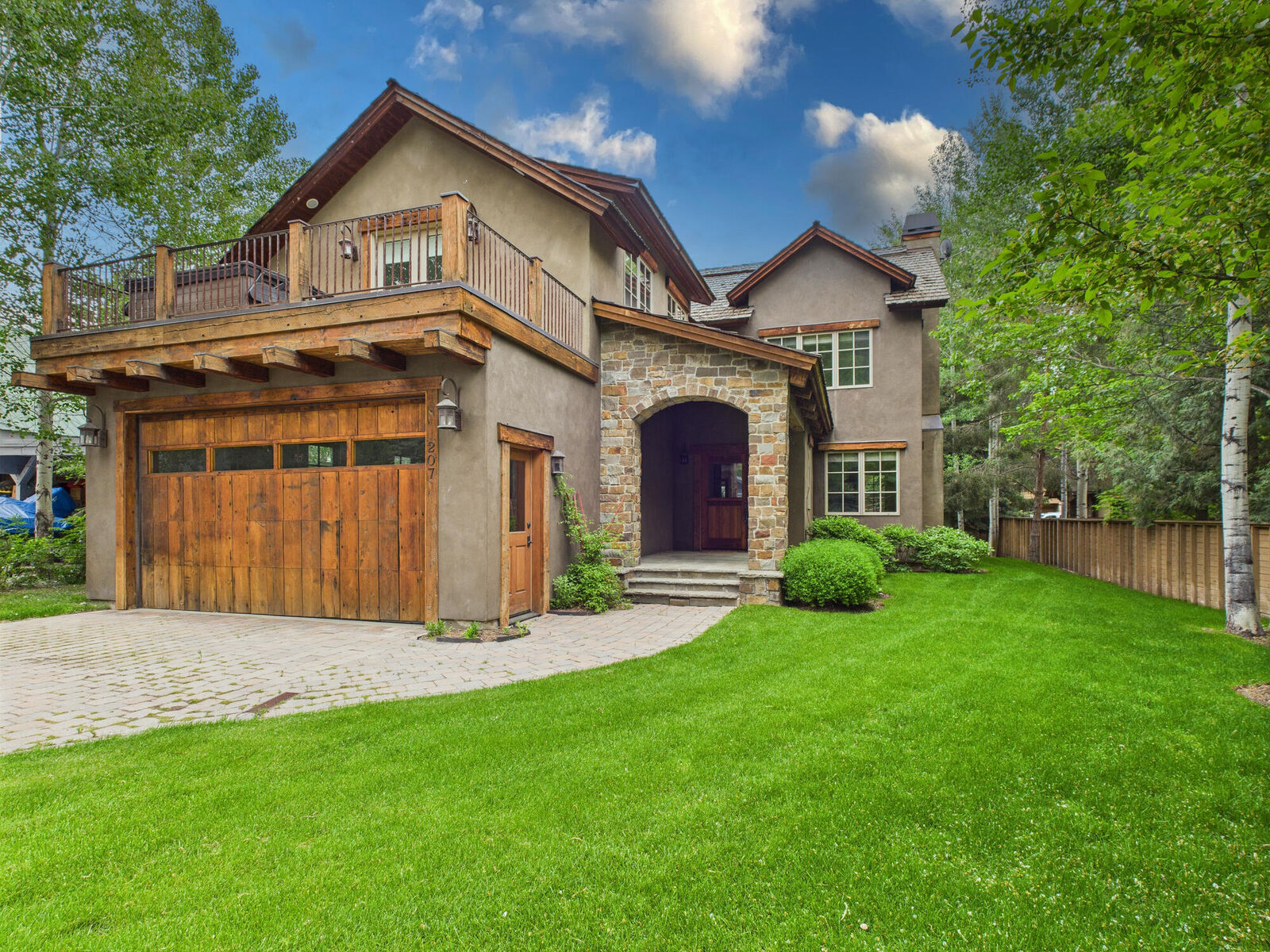 Property Photo:  207 Williams St  ID 83340 