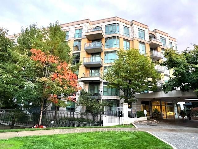 Property Photo: 11 William Carson Crescent 322 ON M2P 2G1
