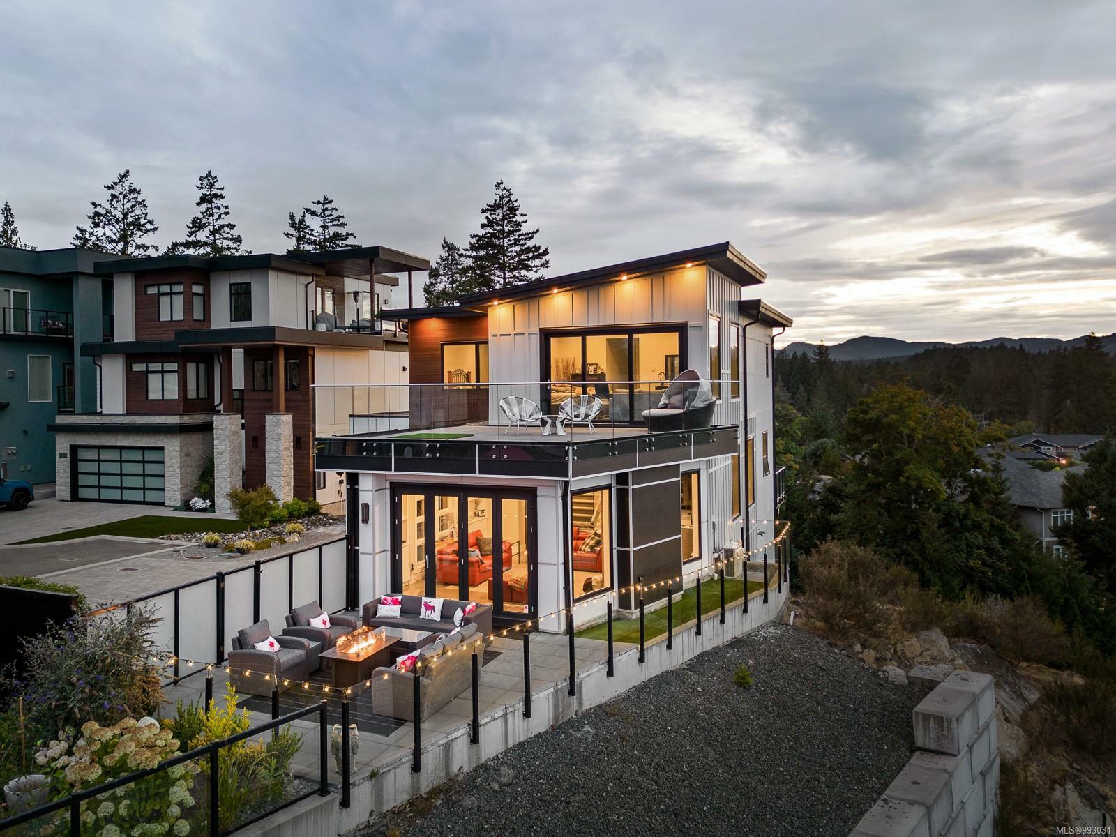 Property Photo: 3630 Ridge View Terr BC V9C 0M3