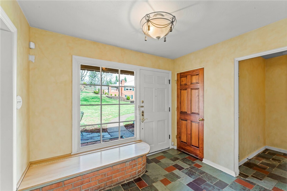 Property Photo: 105 Fairway Drive PA 15317