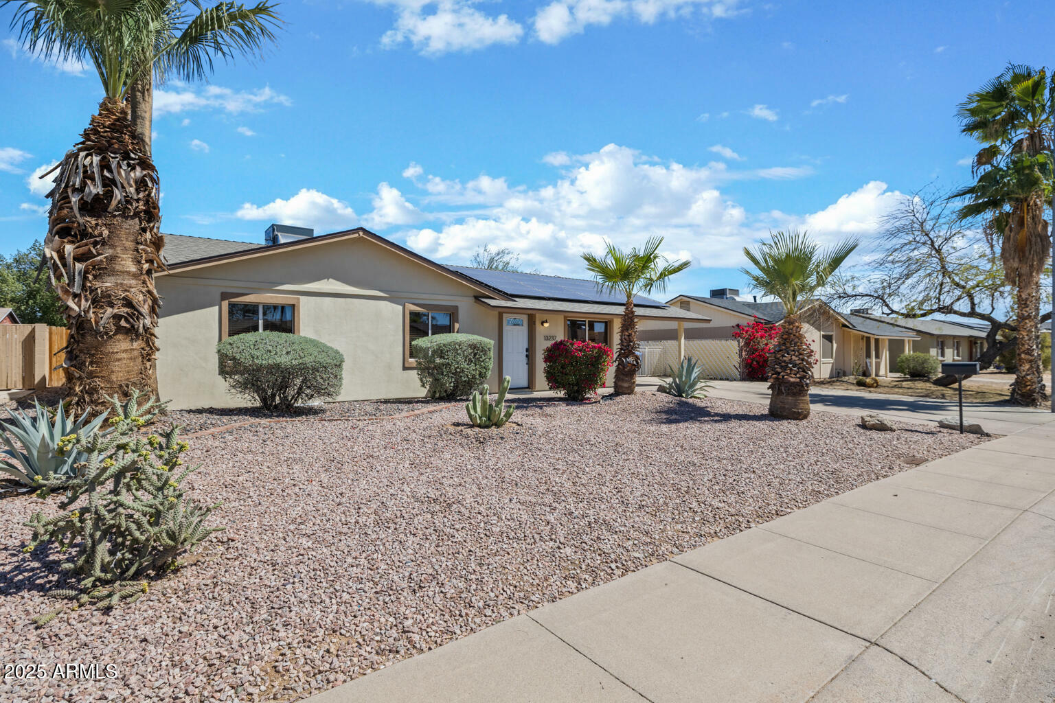 Property Photo:  13237 N 38th Place  AZ 85032 