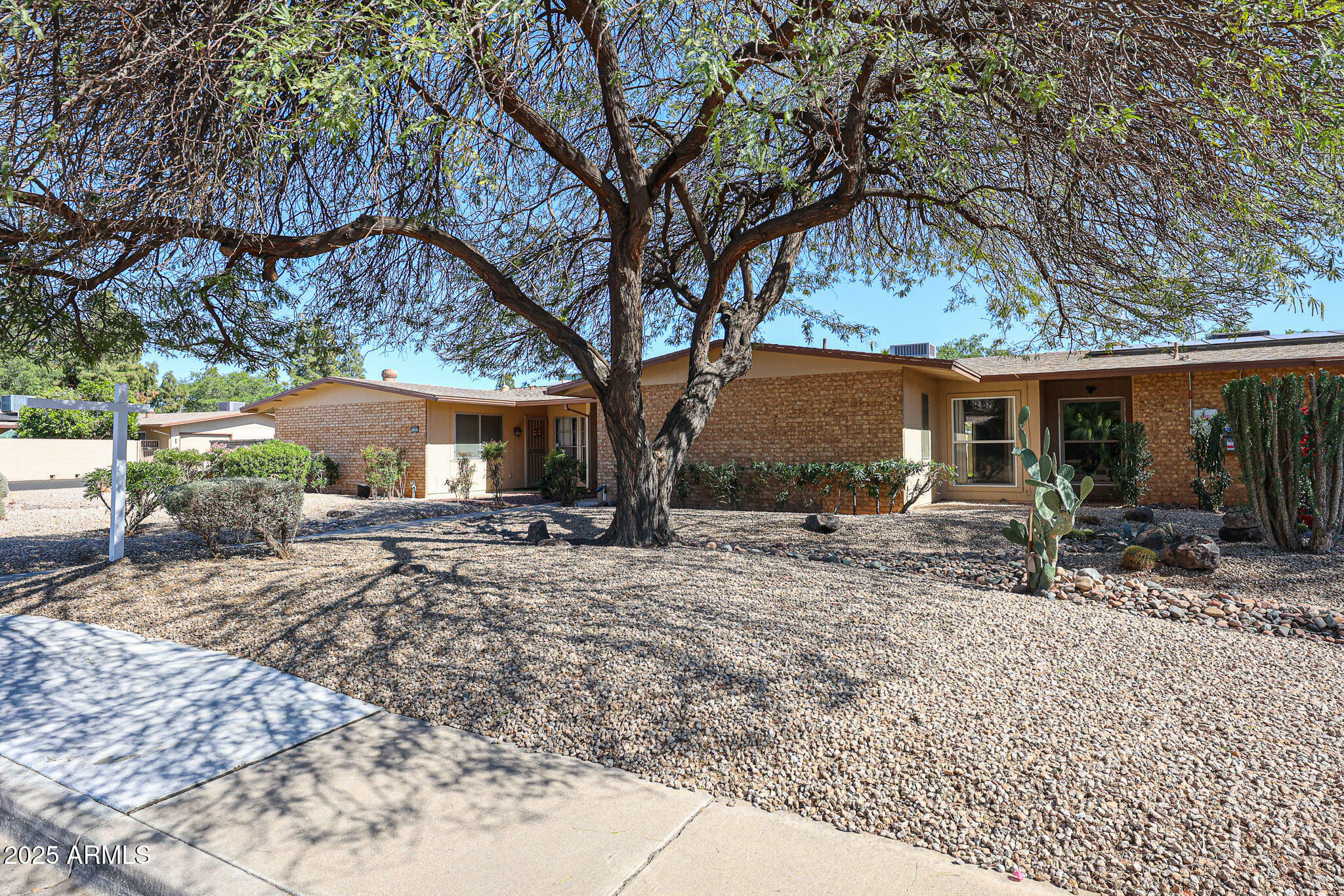 Property Photo: 13283 W Aleppo Drive AZ 85375