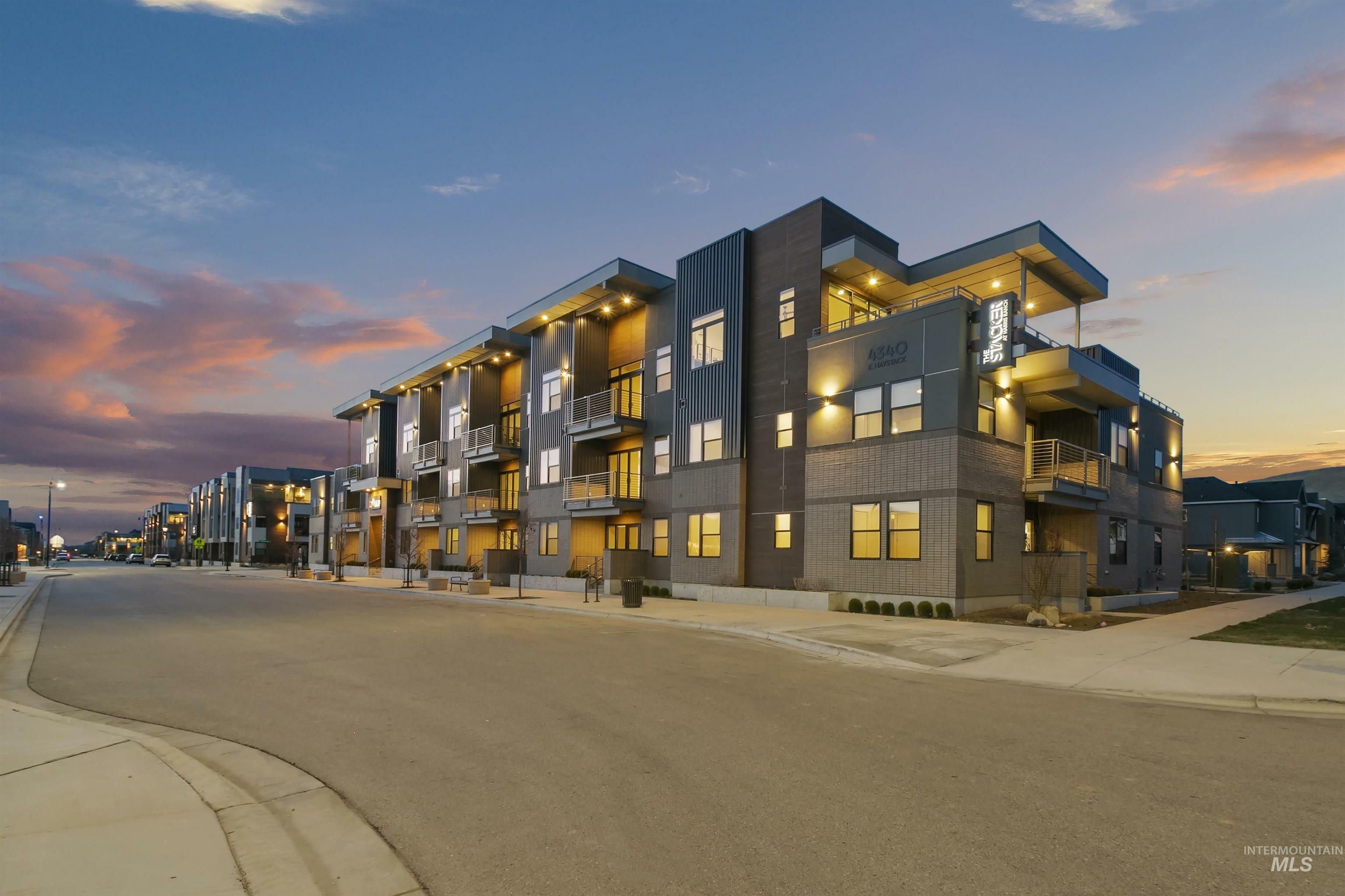 Property Photo: 4340 E Haystack St 302 ID 83716