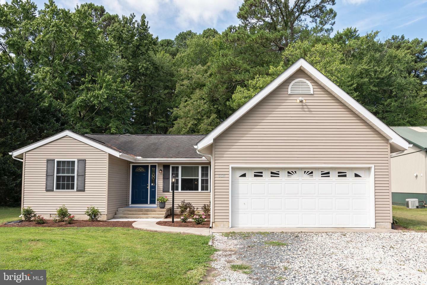 Property Photo:  6824 Hopkins Neck Road  MD 21601 