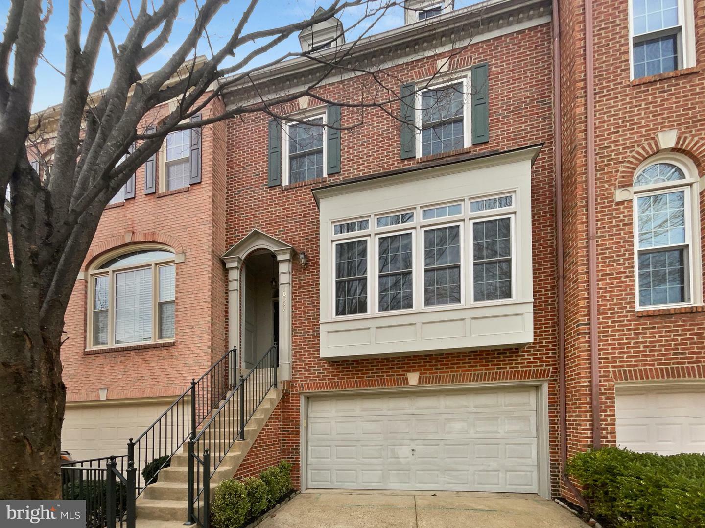 Property Photo: 10532 James Wren Way VA 22030