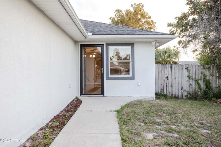 Property Photo:  103 Monte Palo Street  FL 32413 