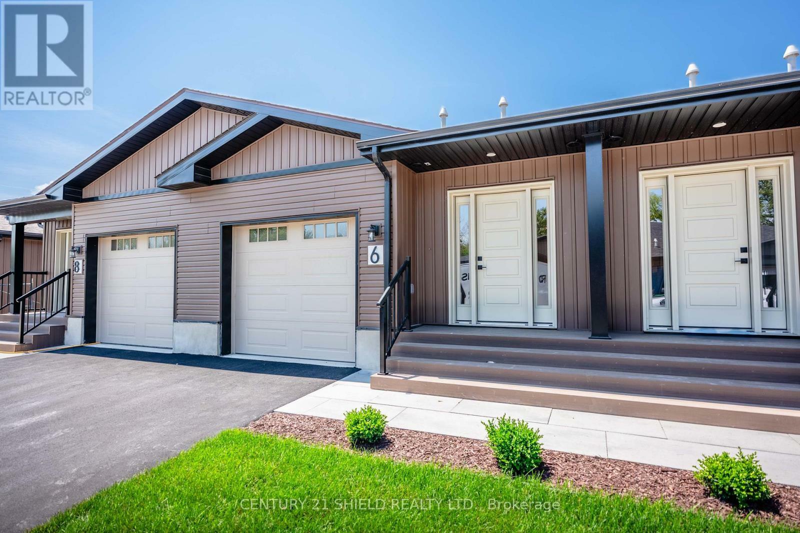 Property Photo: 6 Erindale Lane ON K0C 1P0