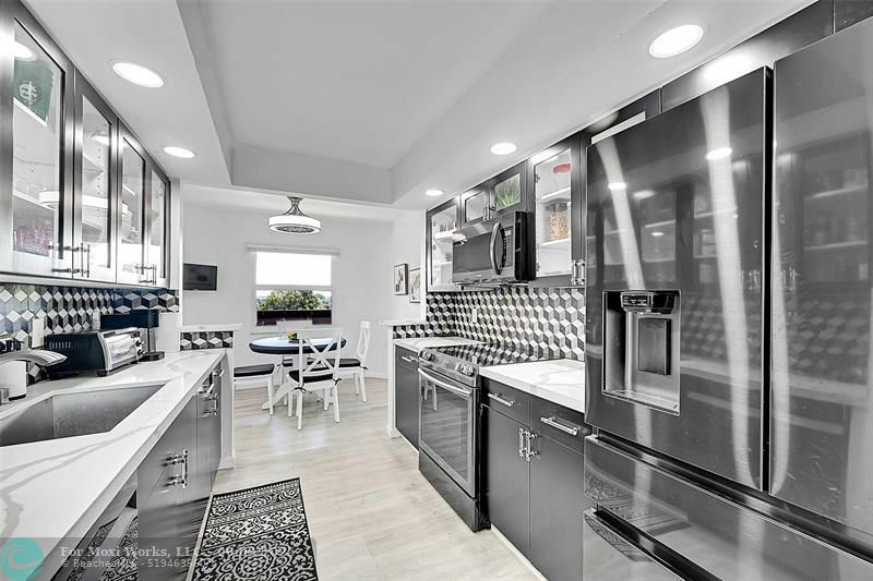 Property Photo: 1606 Abaco Dr D4 FL 33066