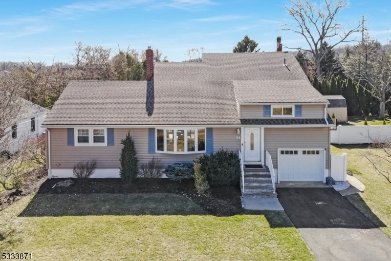23 Manor Dr  Clifton City NJ 07013 photo