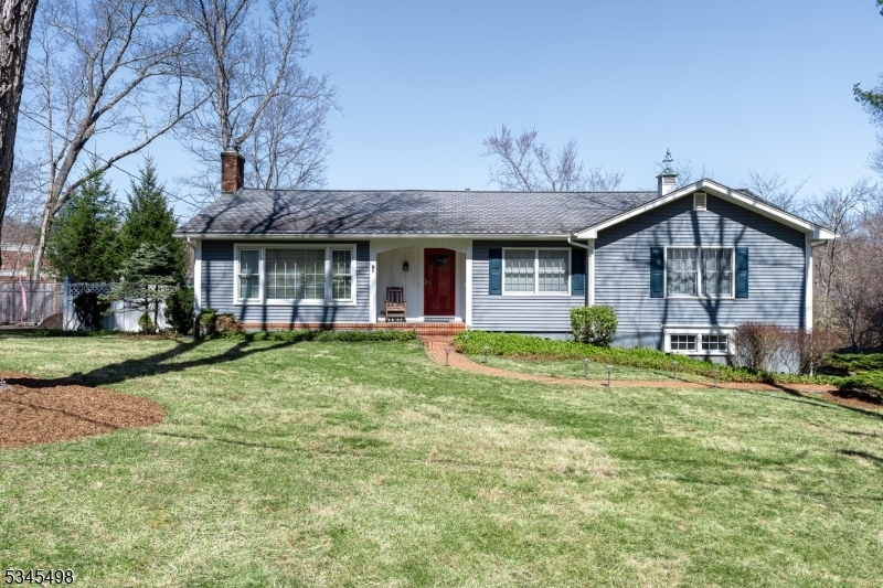 Property Photo: 13 Hilltop Cir NJ 07945