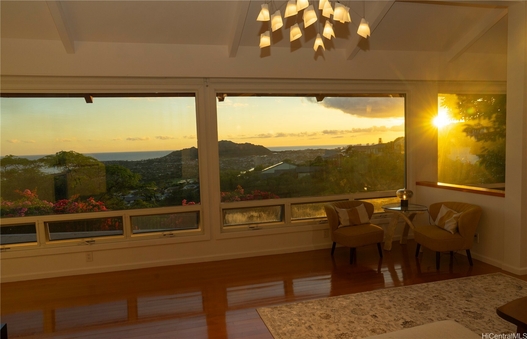 Property Photo: 1735 Laukahi Street HI 96821