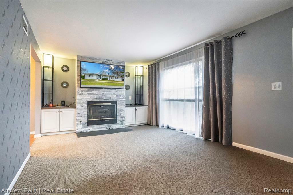Property Photo: 443 River Street MI 48167 1633
