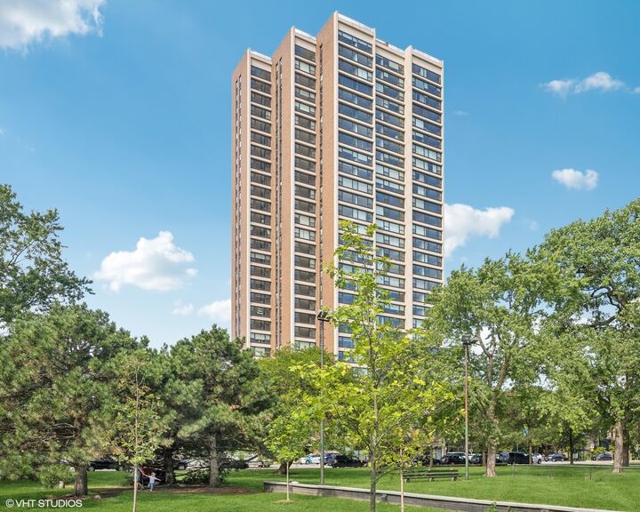 1850 N Clark Street 2403  Chicago IL 60614 photo