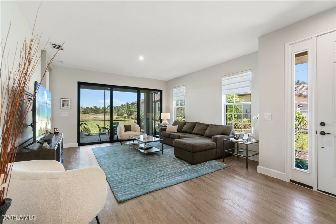 Property Photo: 8021 Calle Canovas Court FL 34114