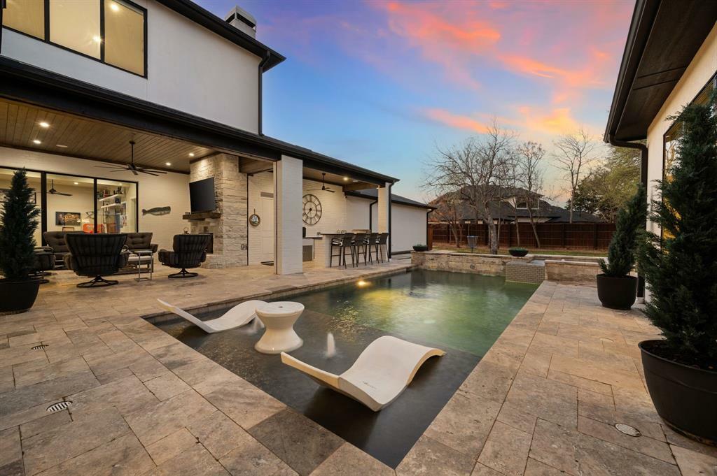 Property Photo: 3211 Fox Fire Lane TX 76092