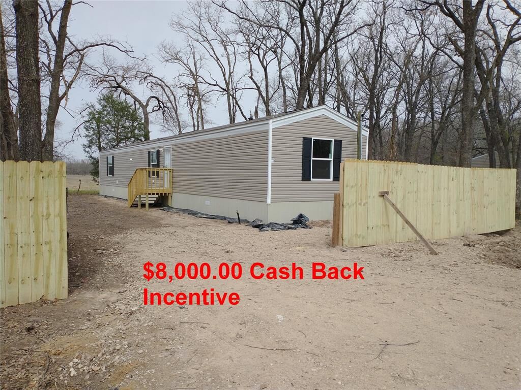 Property Photo: 130 Meadowlark Lane TX 75156