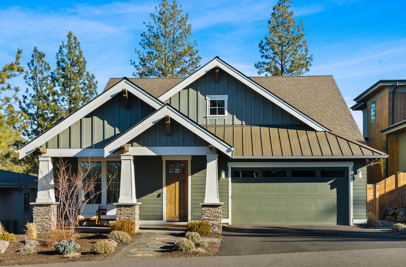 Property Photo:  2242 NW Reserve Camp Court  OR 97703 