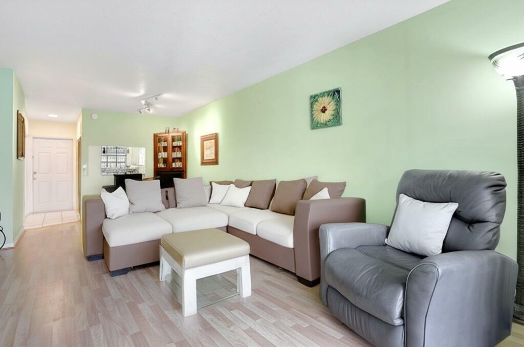 Property Photo: 2050 NE 39th Street N313 FL 33064