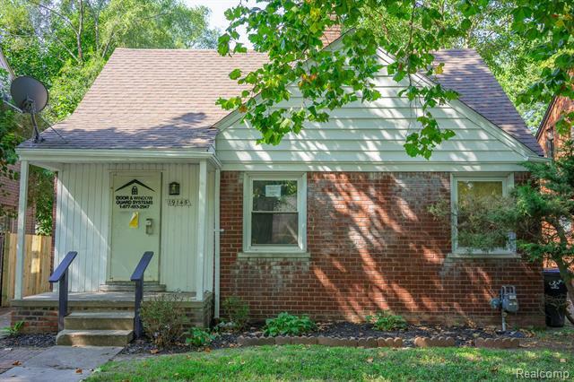 Property Photo:  19145 Strasburg Street  MI 48205 