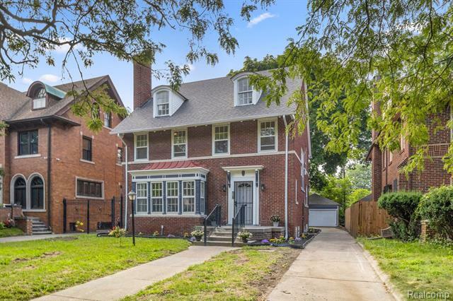 Property Photo: 2067 W Boston Boulevard MI 48206