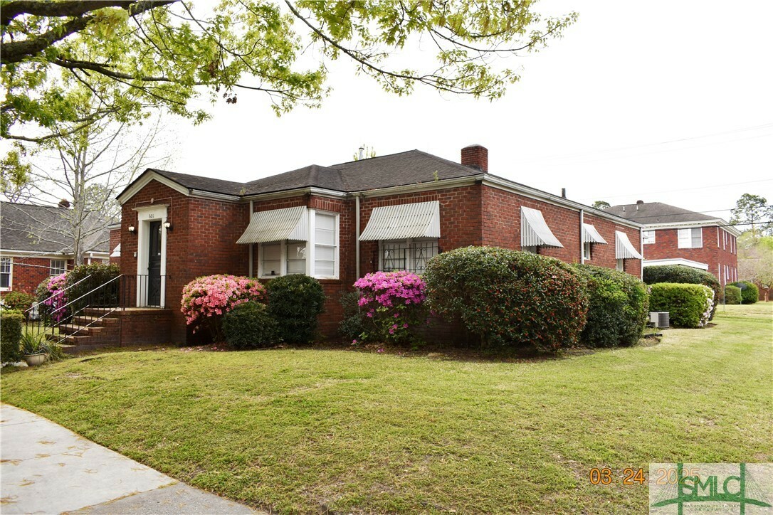 Property Photo: 601 E 52nd Street A GA 31405