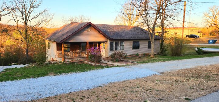 Property Photo:  1441 County Road 806  MO 65655 