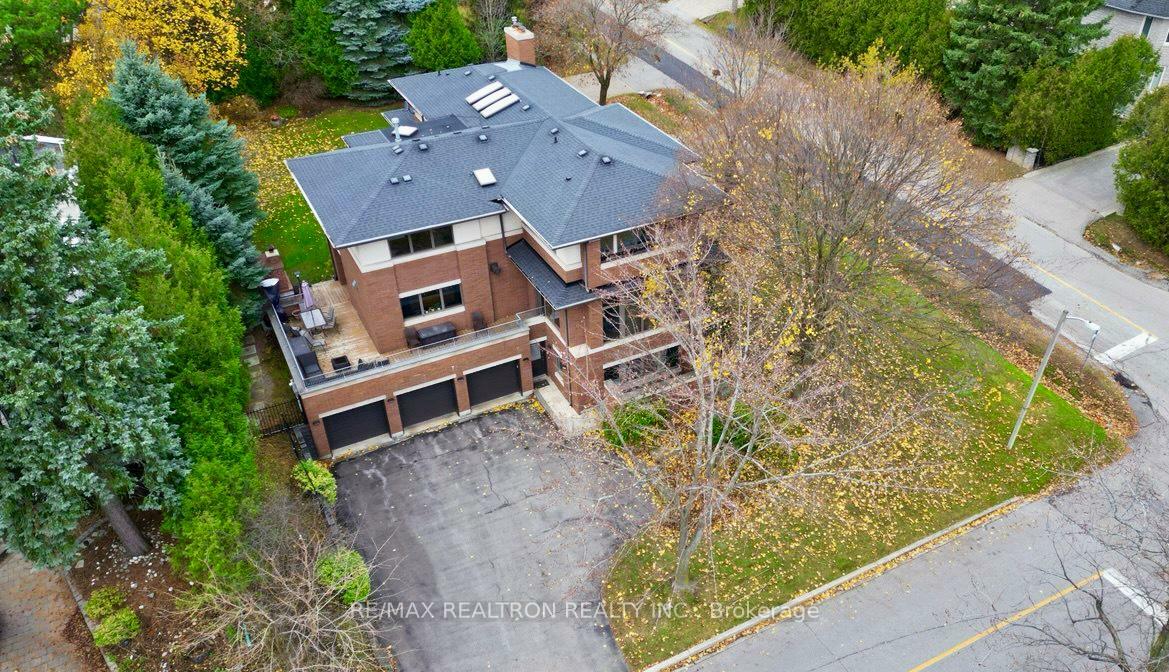 Property Photo: 183 Arnold Avenue ON L4J 1C1
